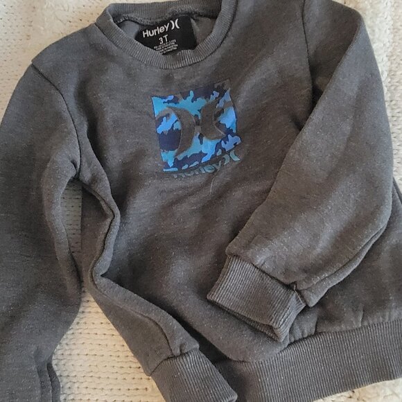 3T Sweatshirt Bundle - Two are Matching Sets! - Picture 4 of 9